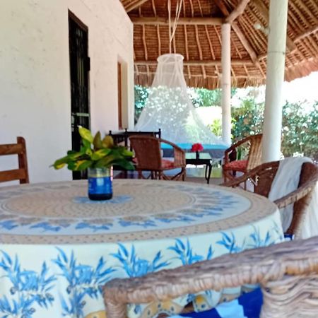 Les Datchi Cottages เดียนีบีช ภายนอก รูปภาพ